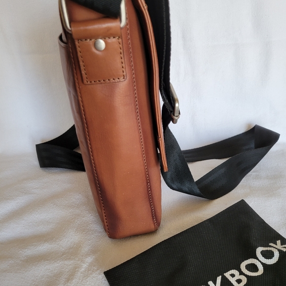 Blackbook Cognac Leather Tablet bag - Picture 10 of 11
